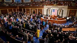 Республиканцы против Трампа: семеро поддержали остановку иранской войны